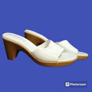 NATURALIZER Zipster White Leather Open Toe Whipstitch Mule Sandals